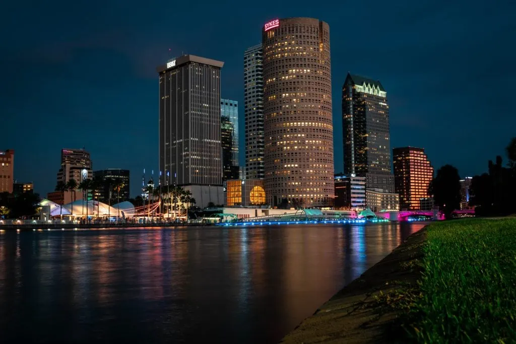 tampa florida skyline businesses have business security