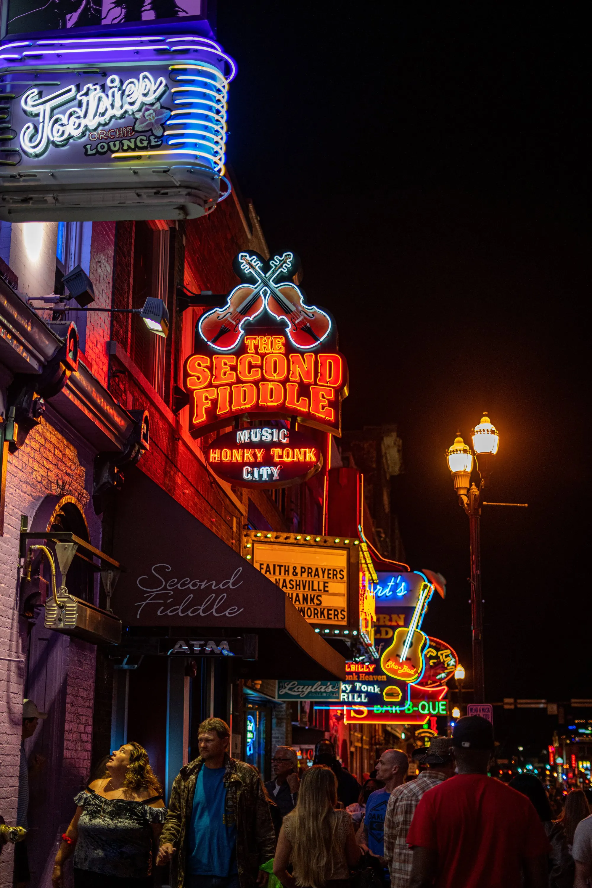 Nashville Broadway bar sign