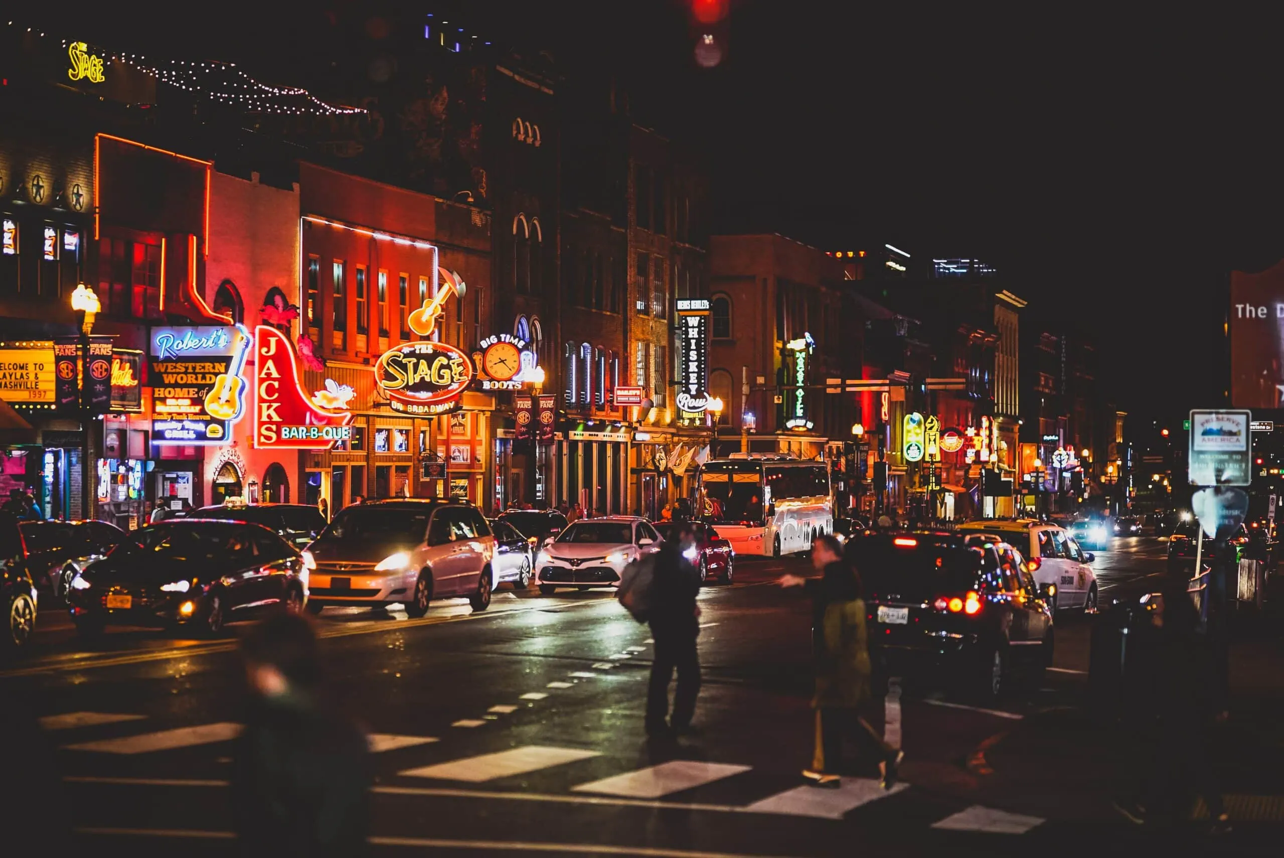 Nashville Broadway bars monitored with access control systems